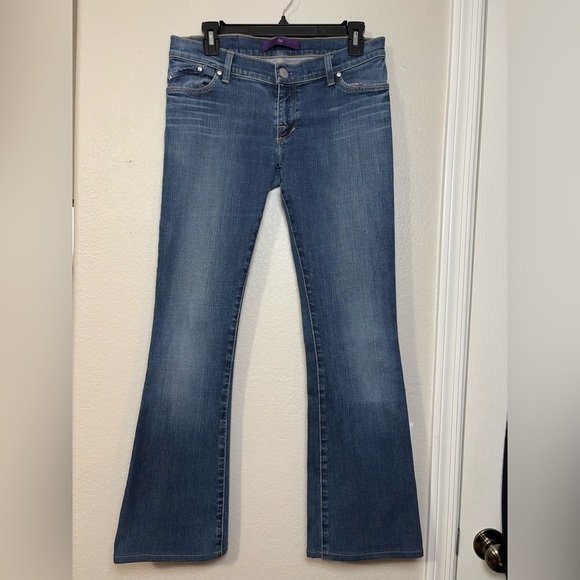Victoria Beckham Retro Low Rise Blue Bootcut Jeans with Dark Wash with Fading. - Picture 1 of 14